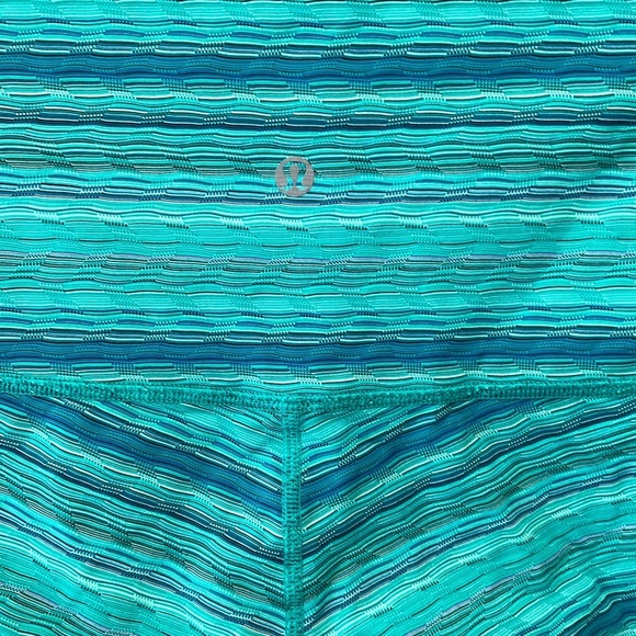 Lululemon Wunder Under Crop High Rise Luxtreme Sz 6 Space Dye Twist Cosmic Blue - Picture 4 of 5